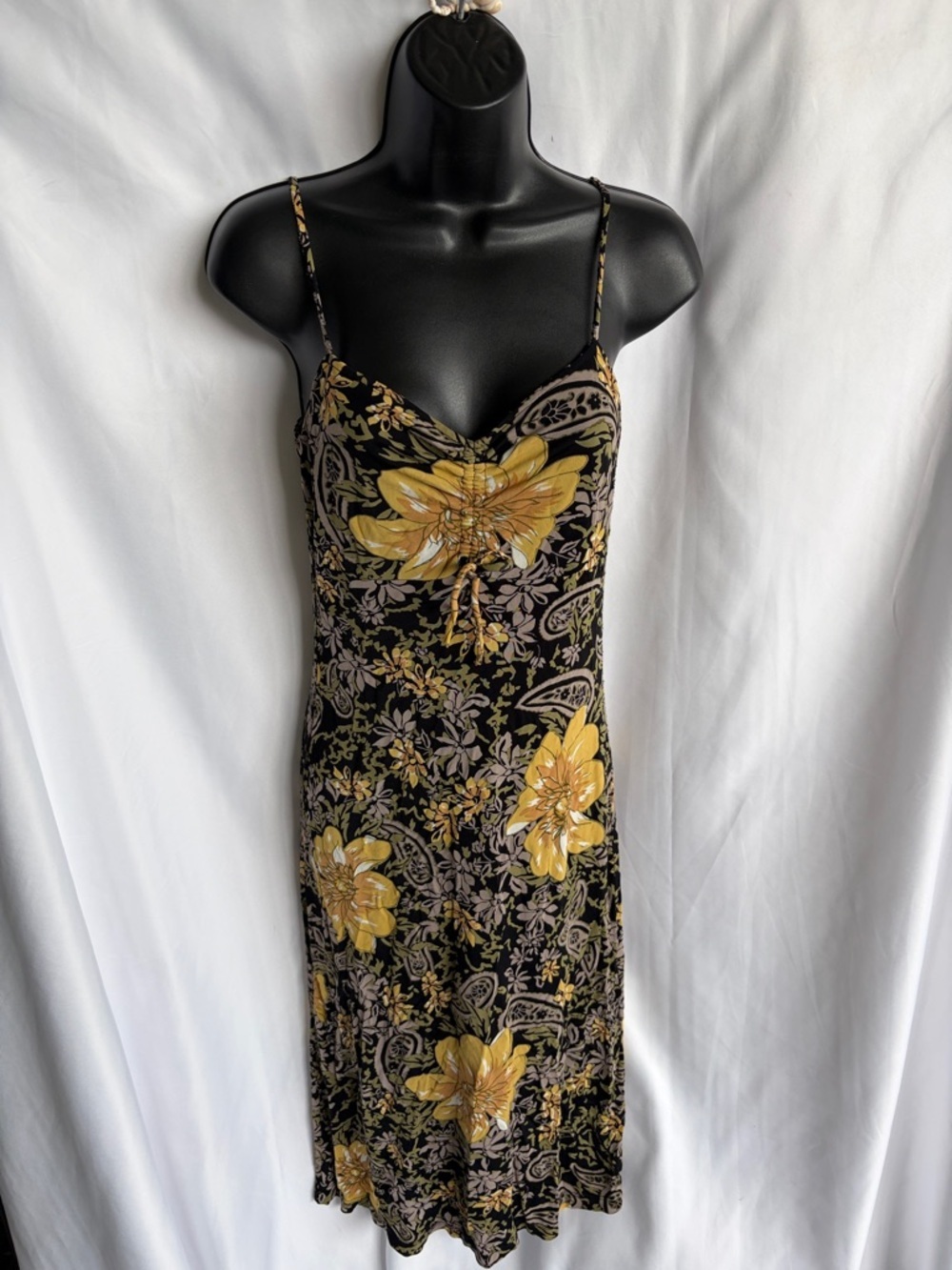 Free people Bodycon Midi, Black with gold/tan flowers, sz M, 17” PTP, 40” L
